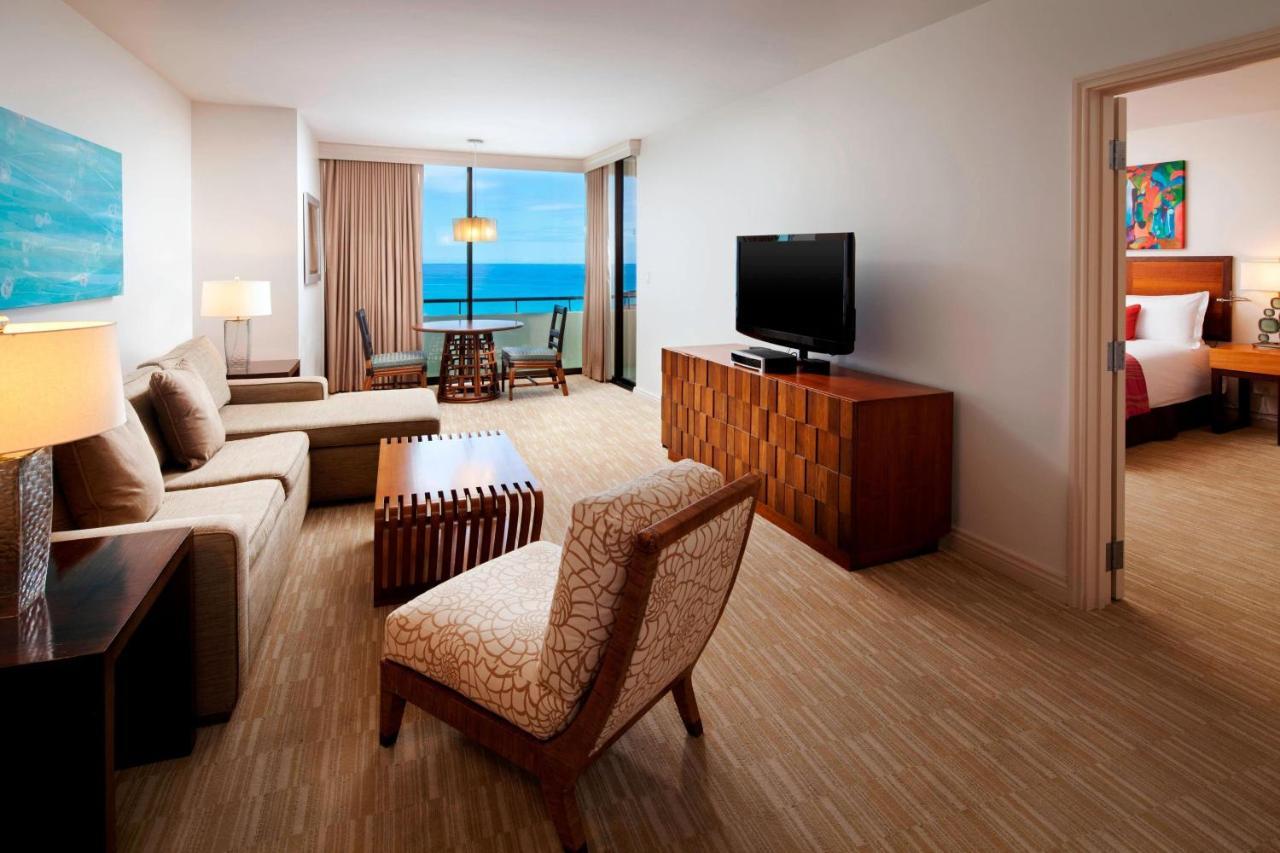 Mailani Tower Ocean Suite,1351948807:JPEG