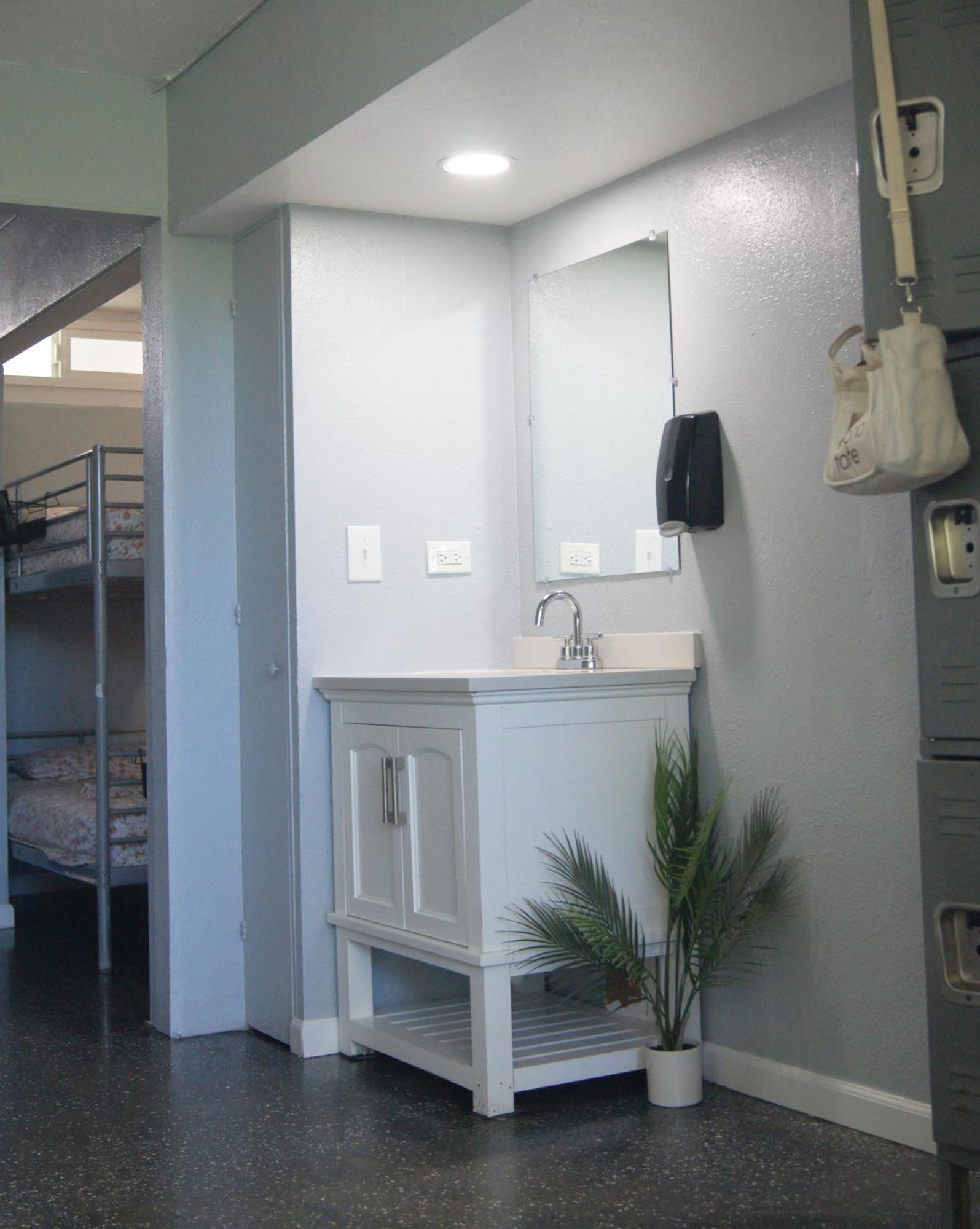 Bed 10-Bed Mixed Dormitory Room