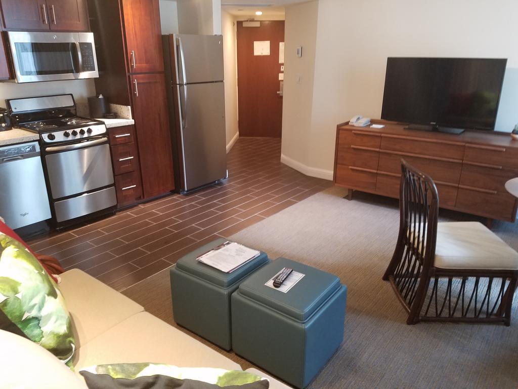 Deluxe Koa Suite,319029809:JPEG