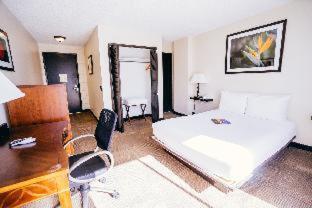 Boutique Queen Room,1709985010:JPEG
